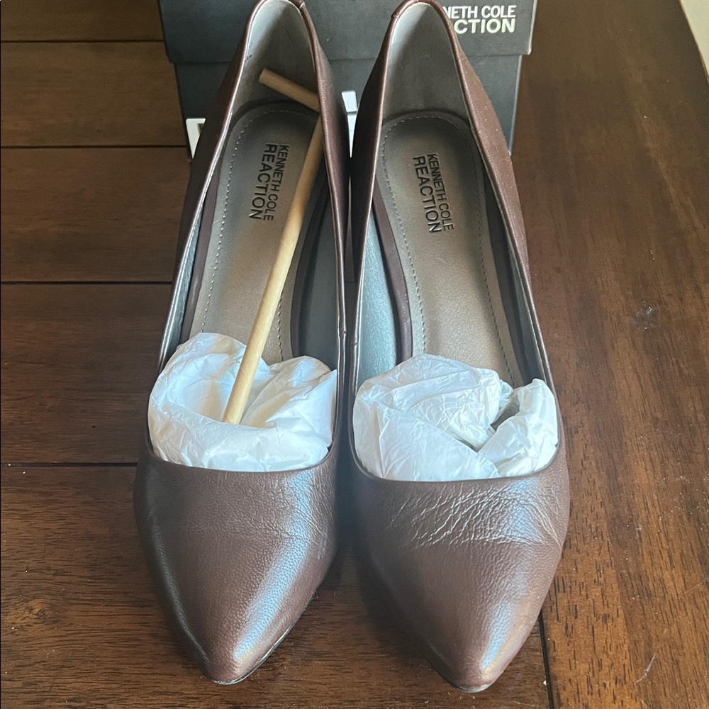 Kenneth Cole Reaction Chocolate Brown Heels